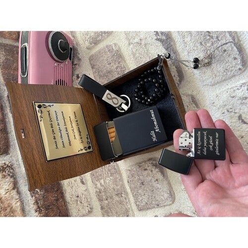 Kişiye Özel Hediye Seti - Anahtarlık - Çakmak -Tespih ve Sigara Kutusu