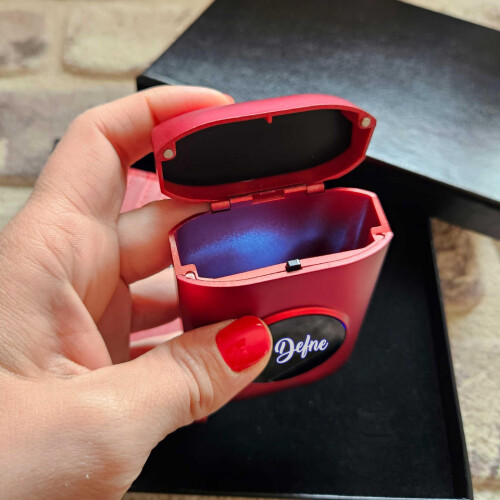 Kişiye Özel Kırmızı Cüzdan ve Elektronik Çakmaklı Sigara Kutusu