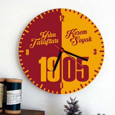 Kişiye Özel Yılın Taraftarı Ahşap Duvar Saati - Sarı Kırmızı